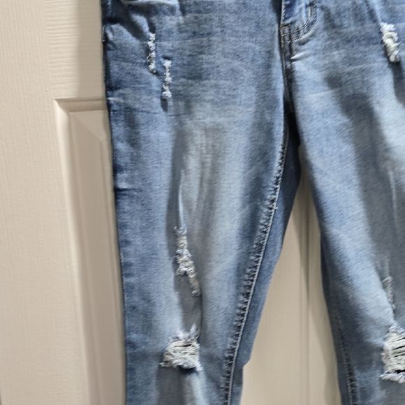 Distressed Jeans - Picture 3 of 16